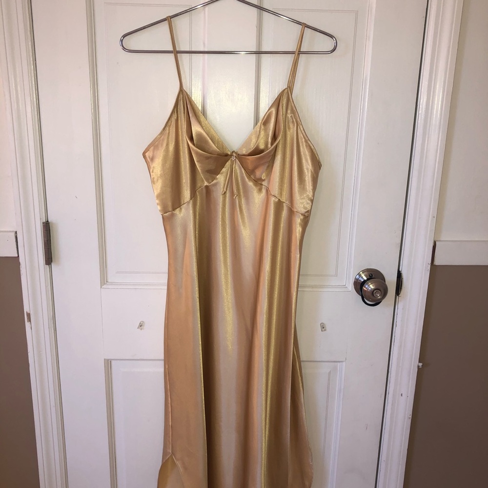 VINTAGE Val Mode night gown